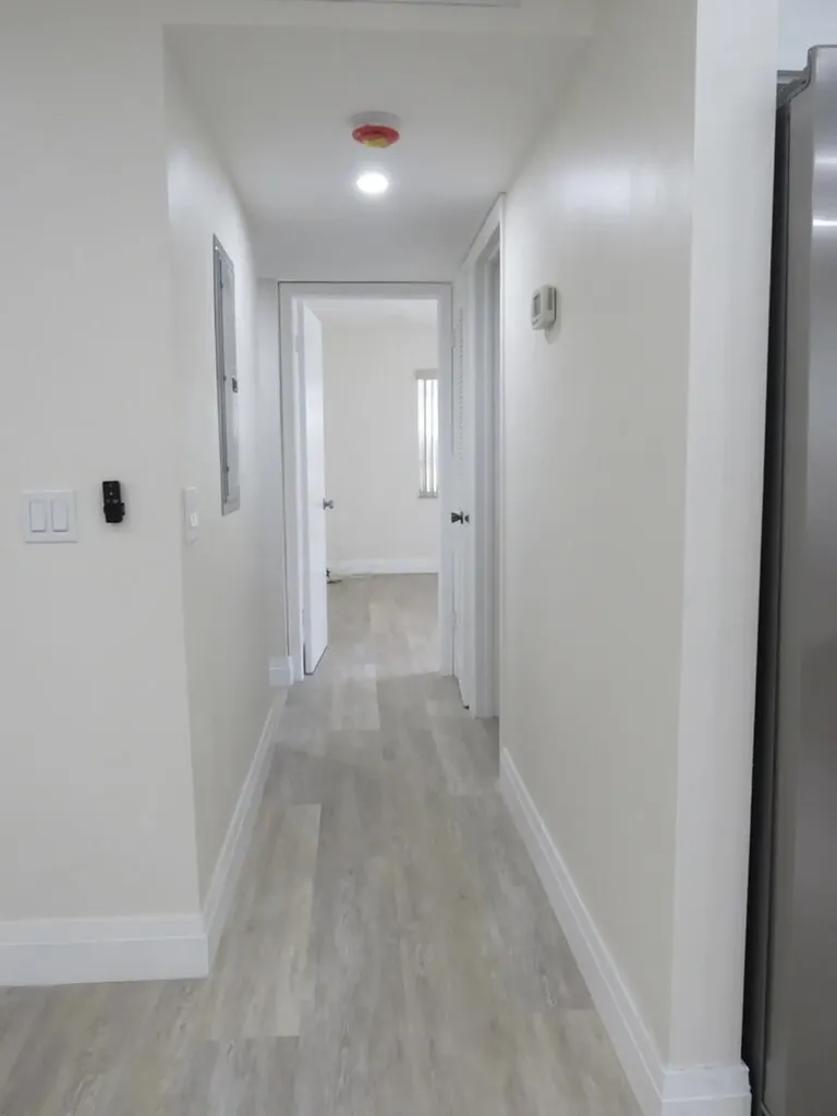 557 Burgundy L Delray Beach FL 33484