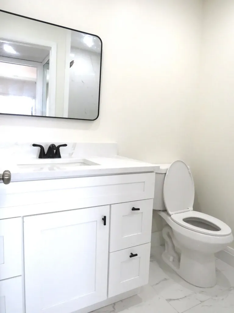 557 Burgundy L Delray Beach FL 33484