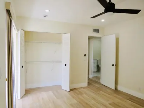 557 Burgundy L Delray Beach FL 33484