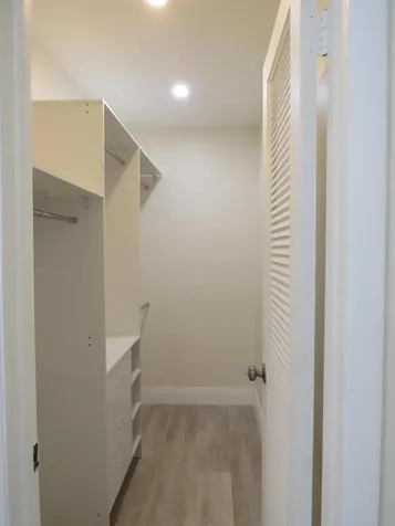 557 Burgundy L Delray Beach FL 33484