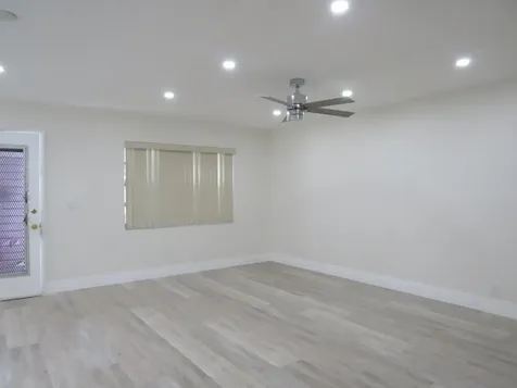 557 Burgundy L Delray Beach FL 33484