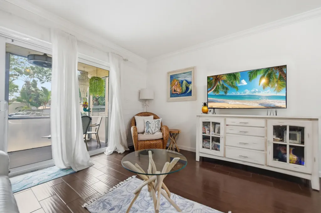 101 E Mcnab Road Pompano Beach FL 33060