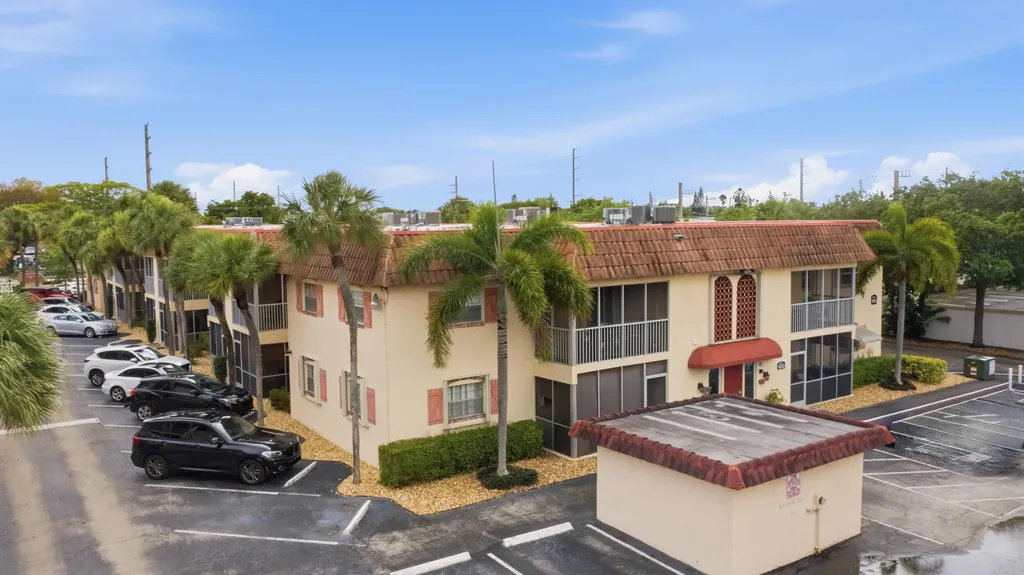101 E Mcnab Road Pompano Beach FL 33060