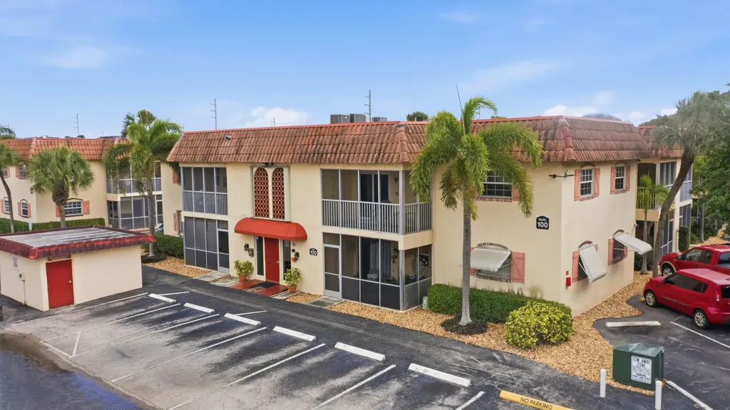 101 E Mcnab Road Pompano Beach FL 33060