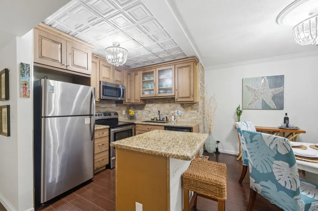 101 E Mcnab Road Pompano Beach FL 33060