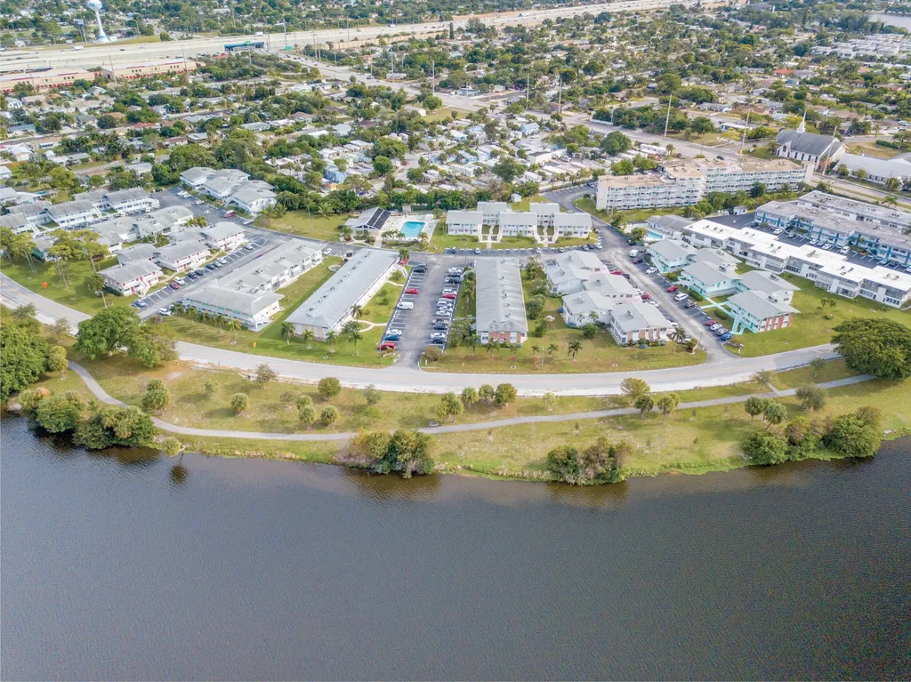 1980 Sunset Avenue Lake Worth Beach FL 33461