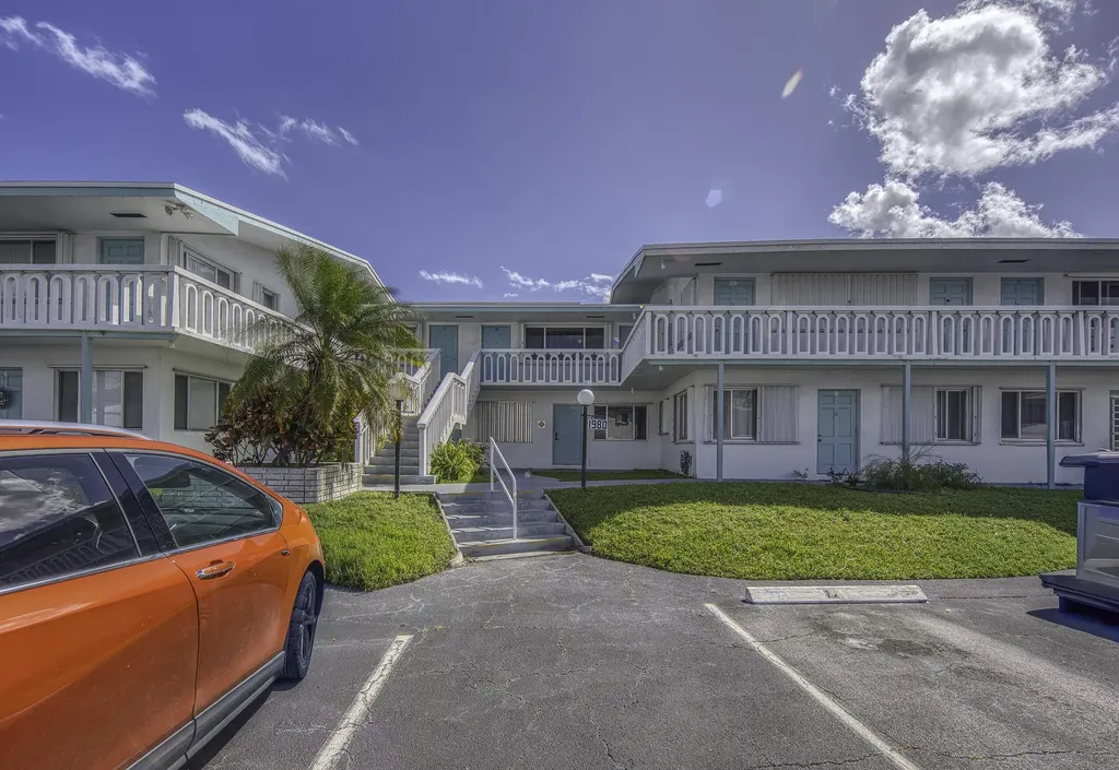 1980 Sunset Avenue Lake Worth Beach FL 33461