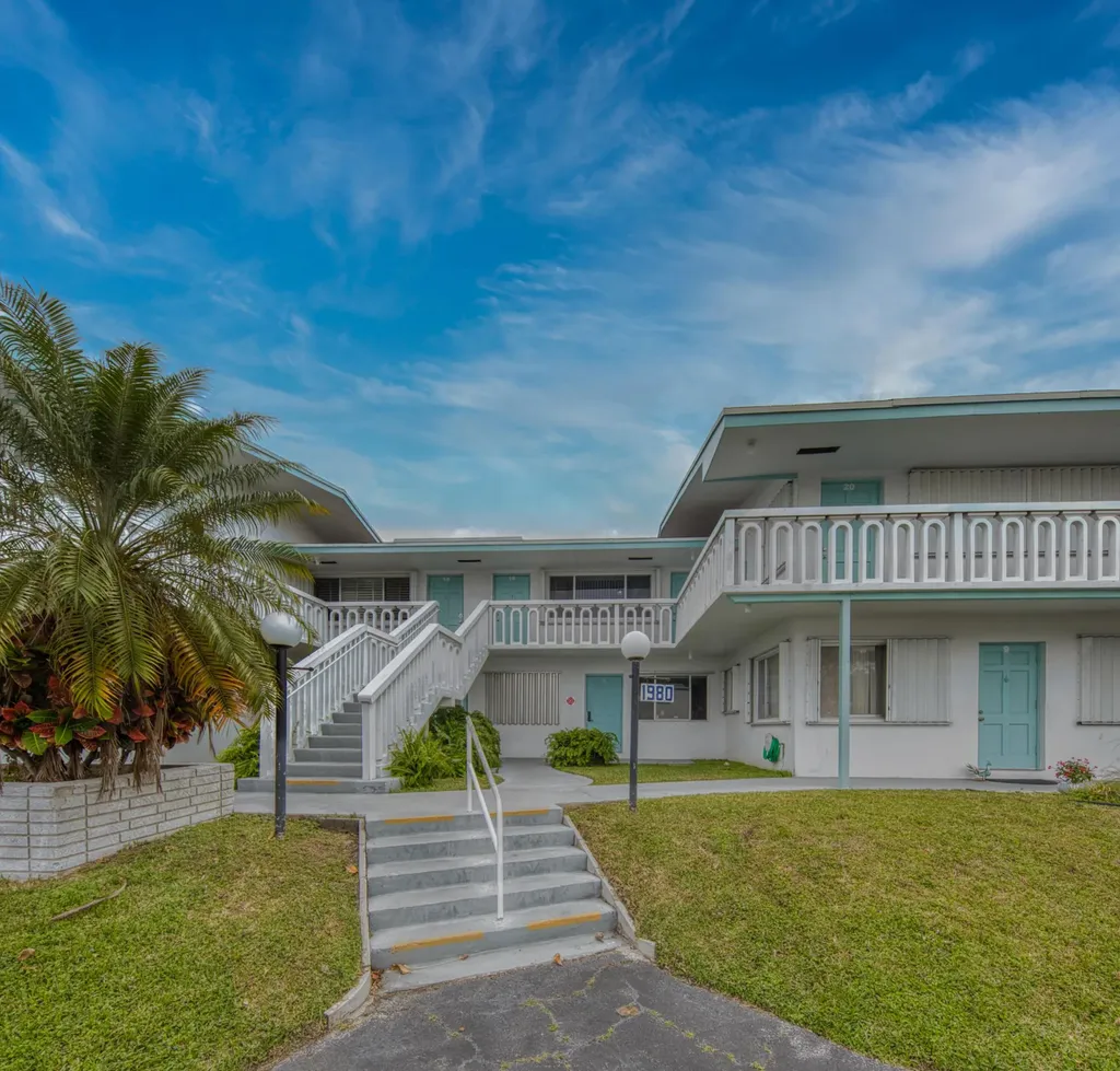 1980 Sunset Avenue Lake Worth Beach FL 33461