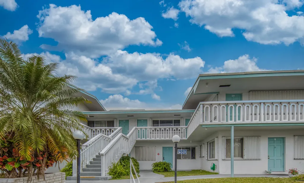 1980 Sunset Avenue Lake Worth Beach FL 33461