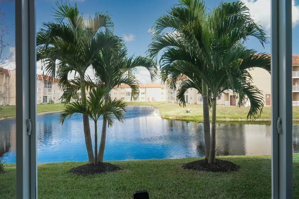 8901 Sunrise Lakes Boulevard Sunrise FL 33322