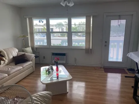 12 Westbury Circle Deerfield Beach FL 33442