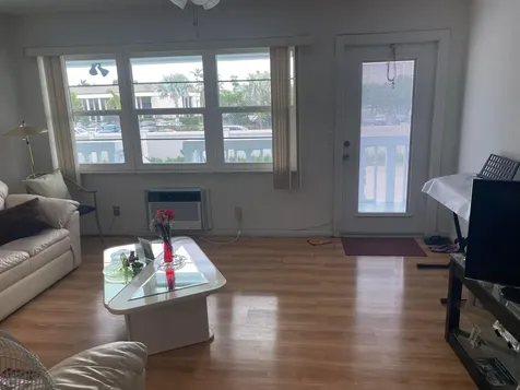 12 Westbury Circle Deerfield Beach FL 33442