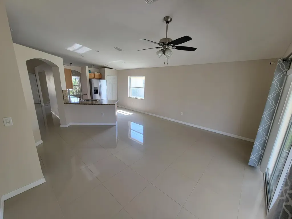536 SW Indian Key Drive Port St Lucie FL 34986