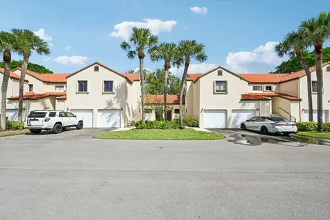 22 Via De Casas Boynton Beach FL 33426