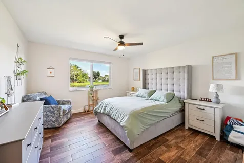 22 Via De Casas Boynton Beach FL 33426