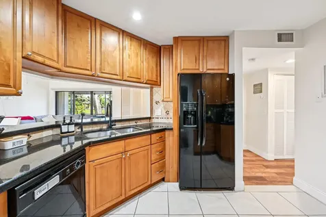 22 Via De Casas Boynton Beach FL 33426