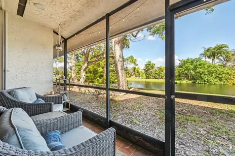22 Via De Casas Boynton Beach FL 33426