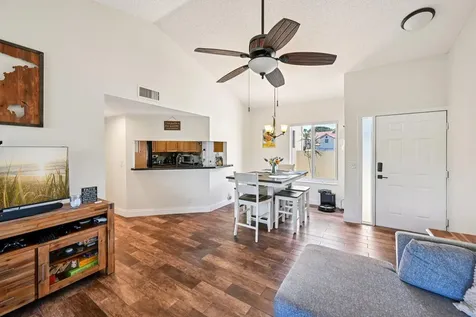 22 Via De Casas Boynton Beach FL 33426