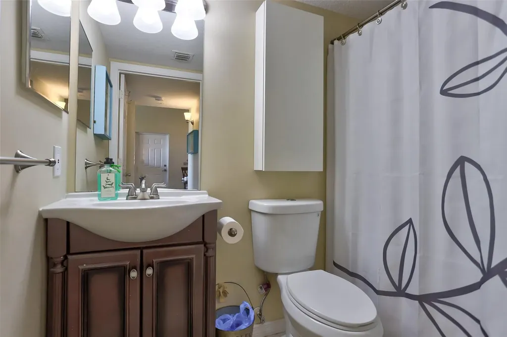 321 Villa Circle Boynton Beach FL 33435