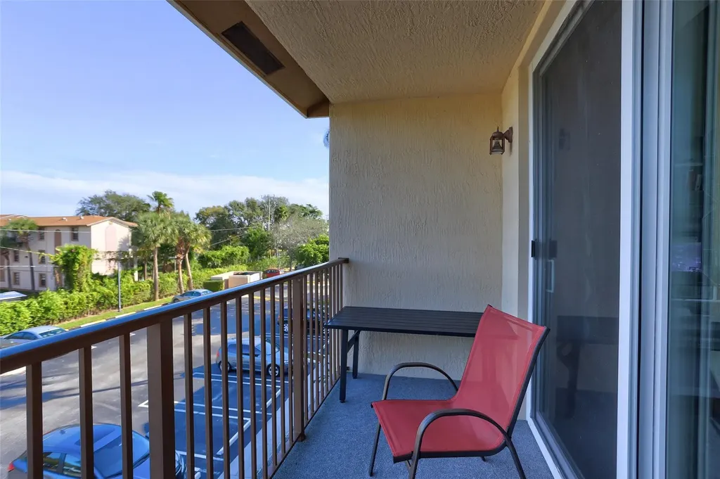321 Villa Circle Boynton Beach FL 33435