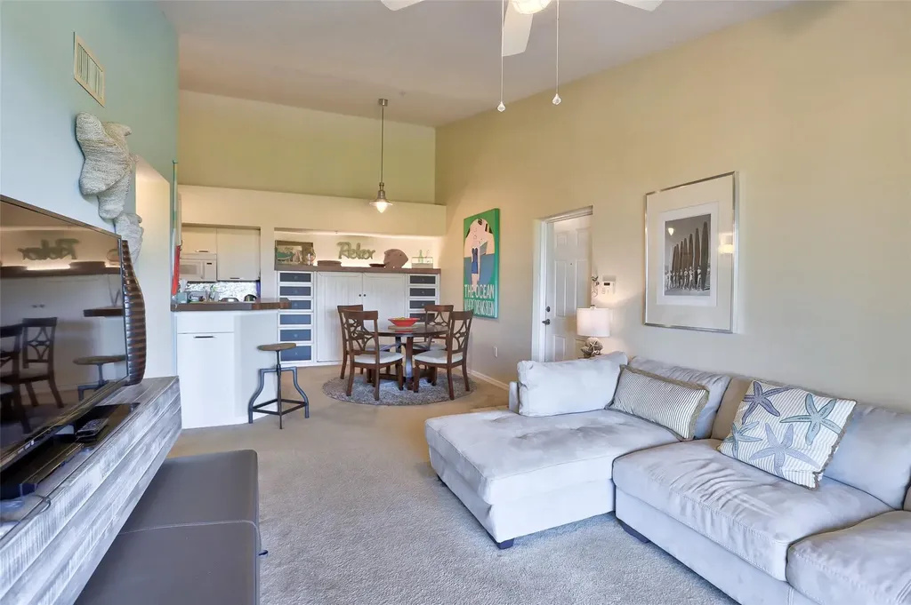321 Villa Circle Boynton Beach FL 33435