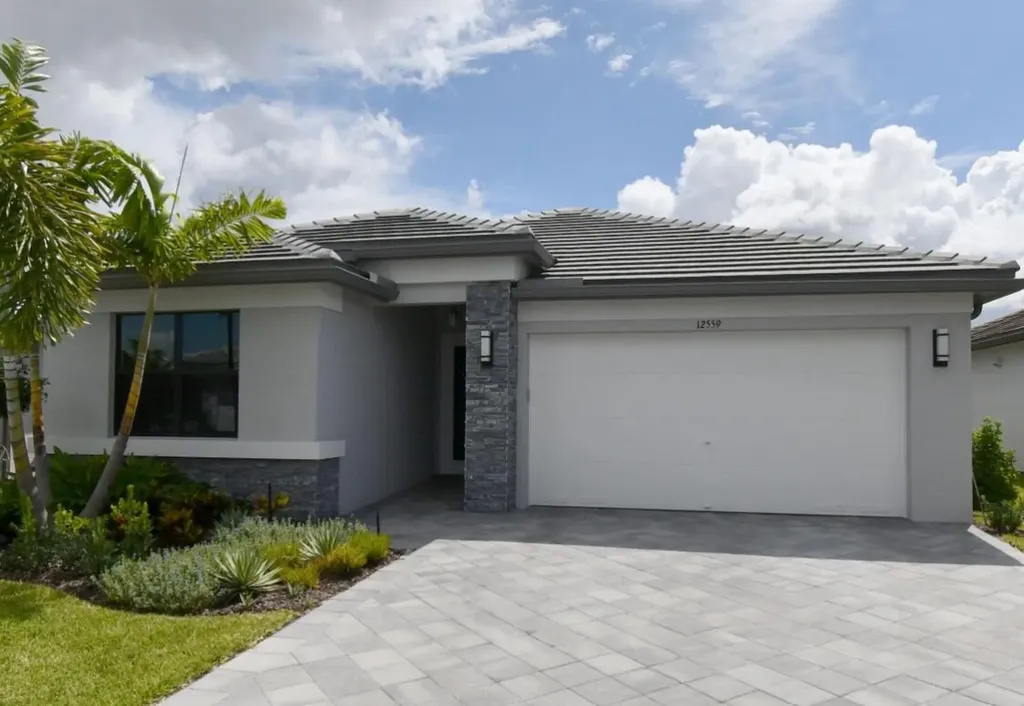 12559 SW Blue Mangrove Parkway Port St Lucie FL 34987