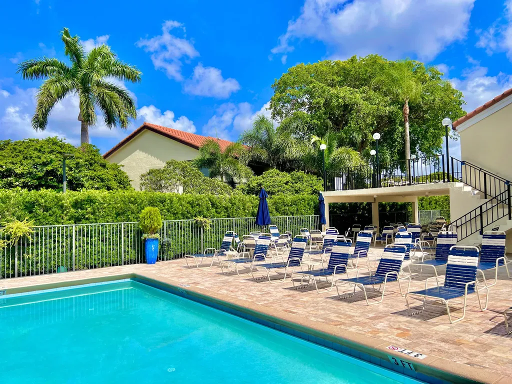 5317 Fig Palm Way Boynton Beach FL 33437