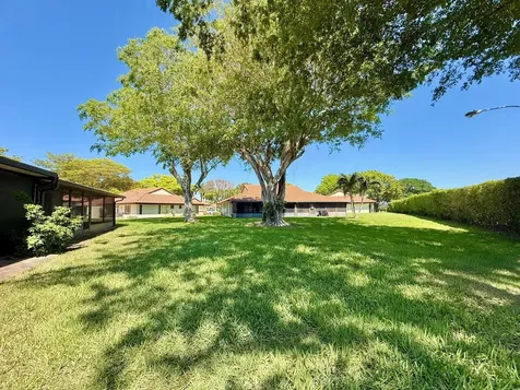5317 Fig Palm Way Boynton Beach FL 33437