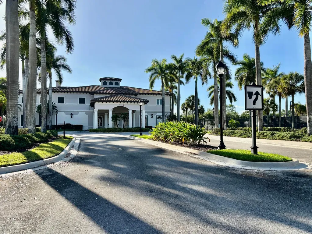 5865 NW 125th Avenue Coral Springs FL 33076