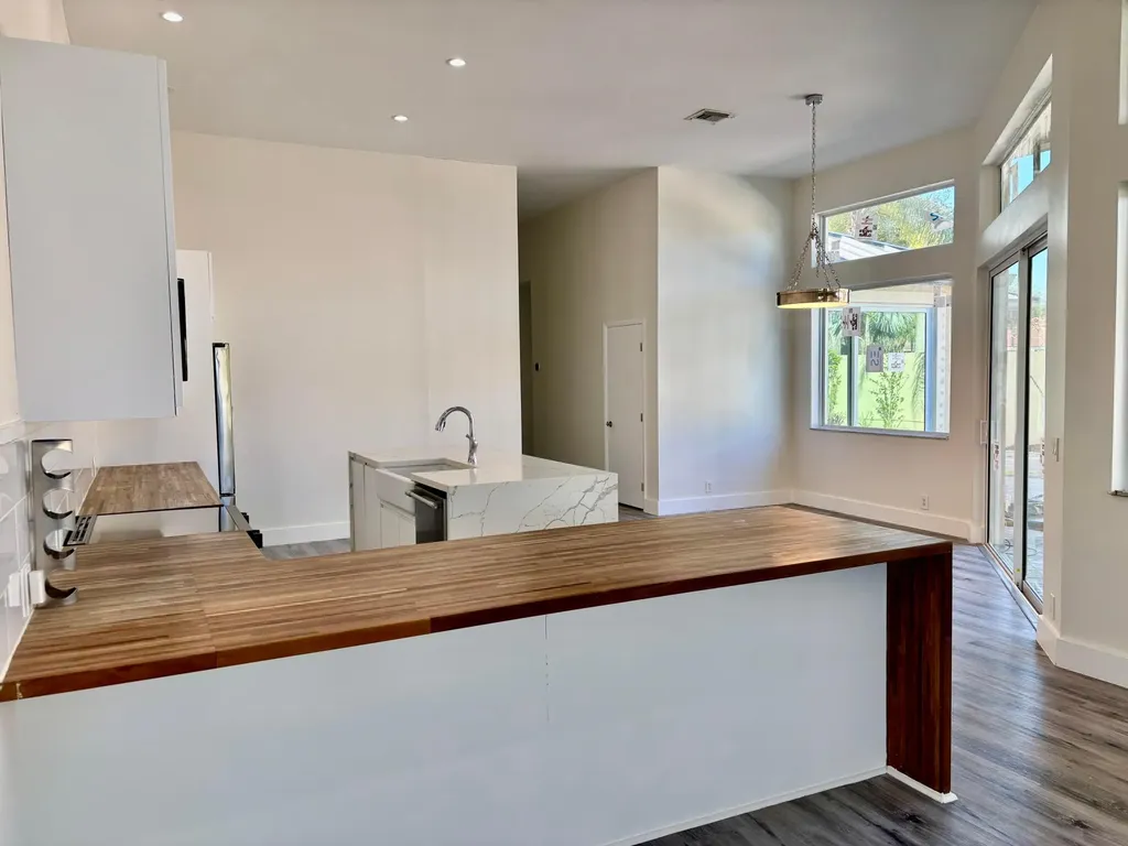 5865 NW 125th Avenue Coral Springs FL 33076