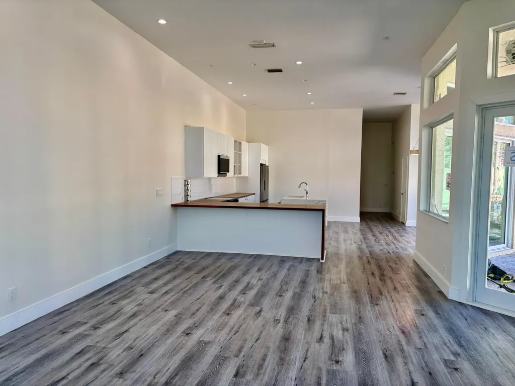 5865 NW 125th Avenue Coral Springs FL 33076
