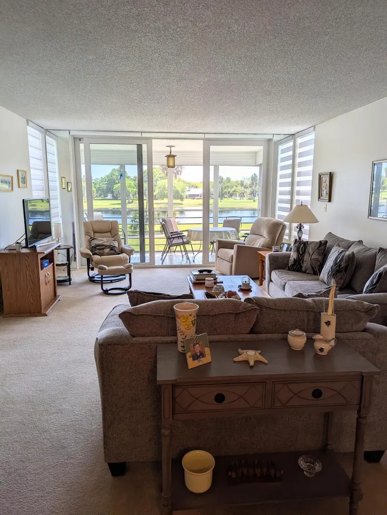 804 Cypress Boulevard Pompano Beach FL 33069