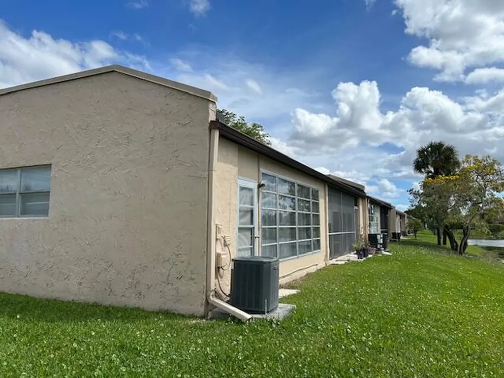 160 Lake Gloria Drive West Palm Beach FL 33411