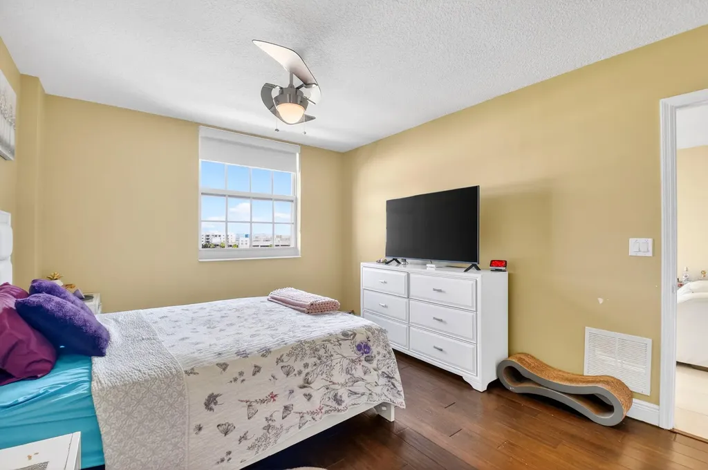 610 Clematis Street West Palm Beach FL 33401