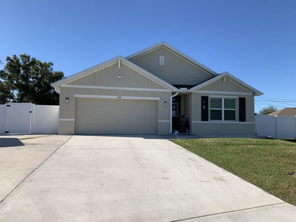444 SW Narco Court Port St Lucie FL 34953