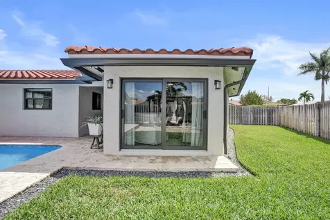 8500 NW 19th Drive Coral Springs FL 33071
