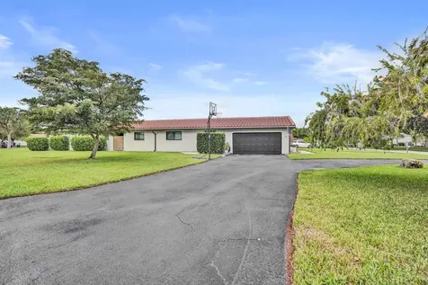 8500 NW 19th Drive Coral Springs FL 33071
