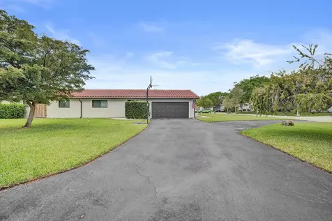 8500 NW 19th Drive Coral Springs FL 33071