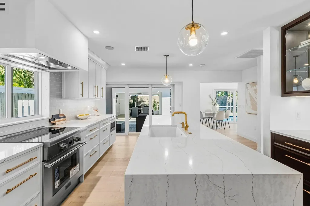 735 NE 6th Street Boca Raton FL 33432