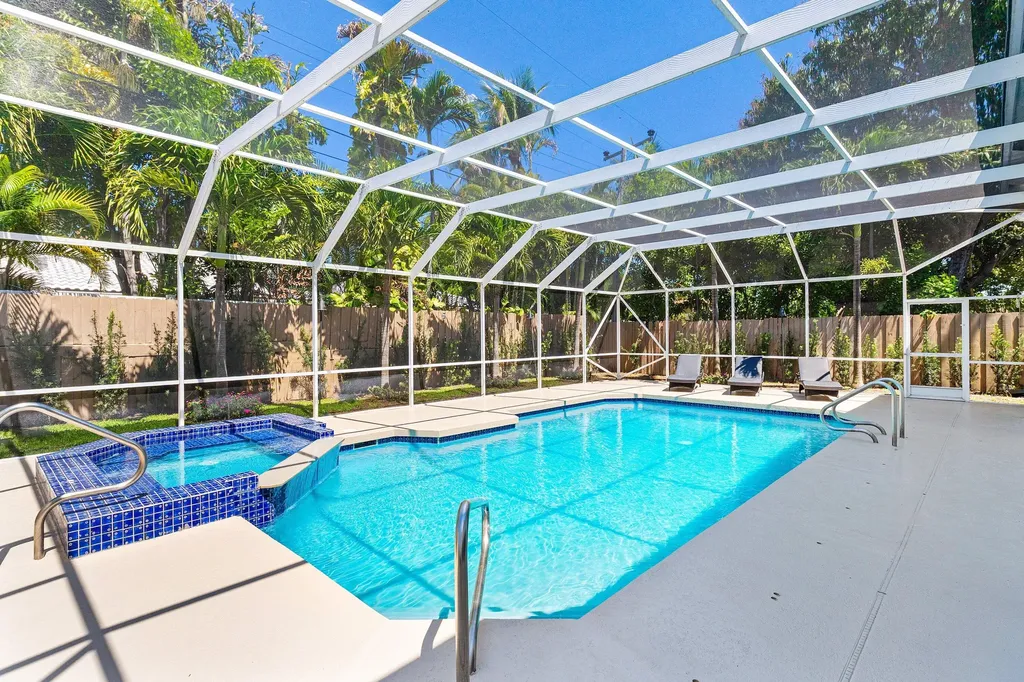 735 NE 6th Street Boca Raton FL 33432