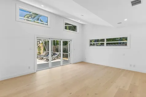 735 NE 6th Street Boca Raton FL 33432