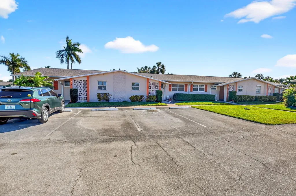 2783 E Dudley Drive Drive E West Palm Beach FL 33415