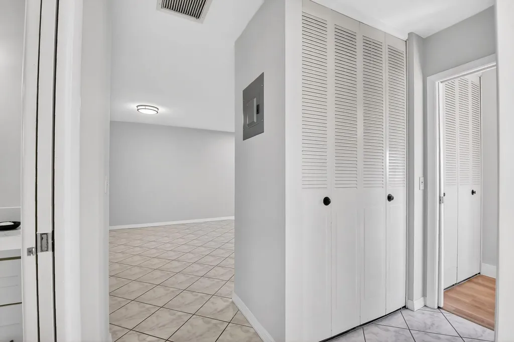 2783 E Dudley Drive Drive E West Palm Beach FL 33415
