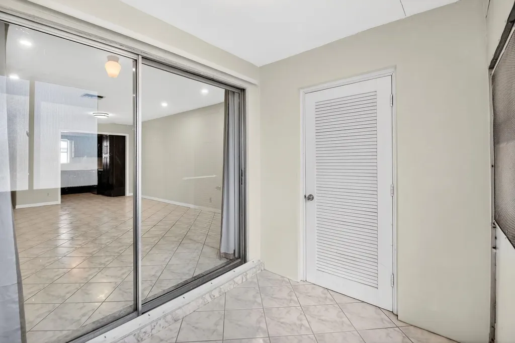 2783 E Dudley Drive Drive E West Palm Beach FL 33415