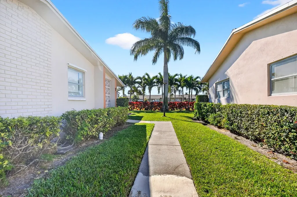 2783 E Dudley Drive Drive E West Palm Beach FL 33415