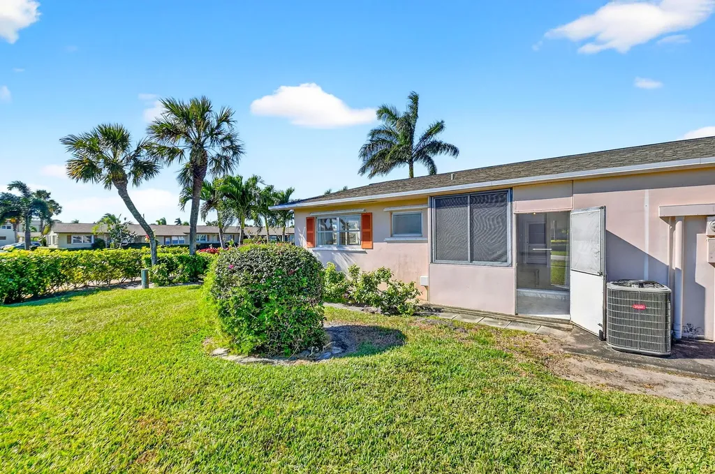 2783 E Dudley Drive Drive E West Palm Beach FL 33415
