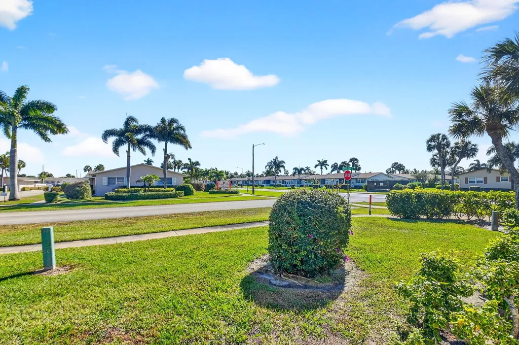 2783 E Dudley Drive Drive E West Palm Beach FL 33415