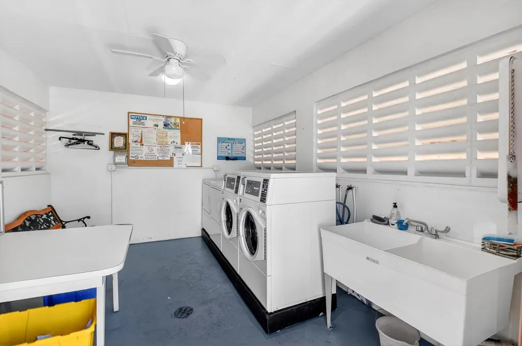 2783 E Dudley Drive Drive E West Palm Beach FL 33415