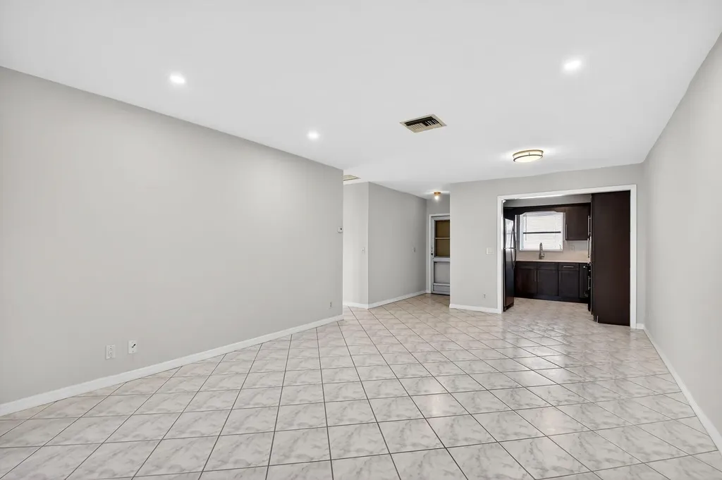 2783 E Dudley Drive Drive E West Palm Beach FL 33415