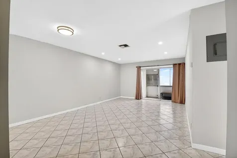 2783 E Dudley Drive West Palm Beach FL 33415